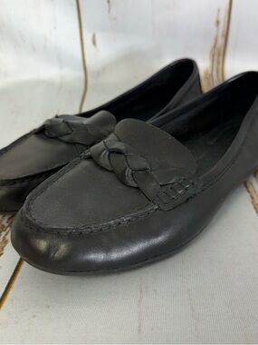 Born Black Braided Leather Moccasin Flats. Size 8M. In excellent condition!